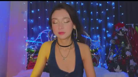 Snapshot of funny_whotsss chatting on 12.18.24 Tiffany online show from 12.18.24
