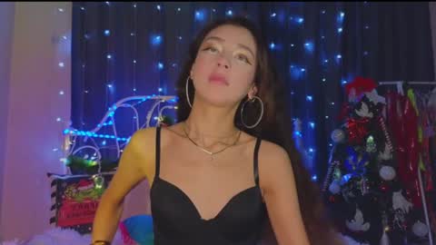 Snapshot of funny_whotsss chatting on 12.22.24 Tiffany online show from 12.22.24
