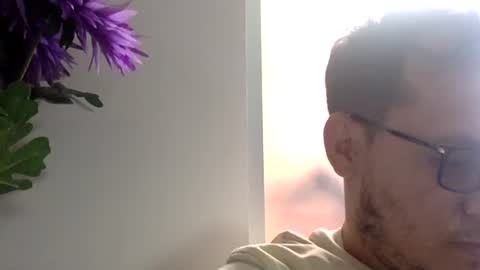 Snapshot of funnyboys18 chatting on 10.21.25 Zanty online show from 10.21.25