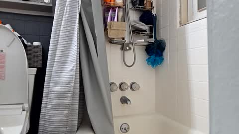 FUCK HUNTERS online show from 04.19.26