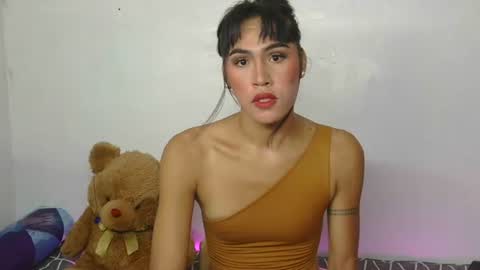 LIL LEE online show from 11.11.25