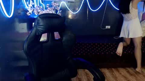 Snapshot of fuschiafucker chatting on 12.15.25 fuschiafucker online show from 12.15.25