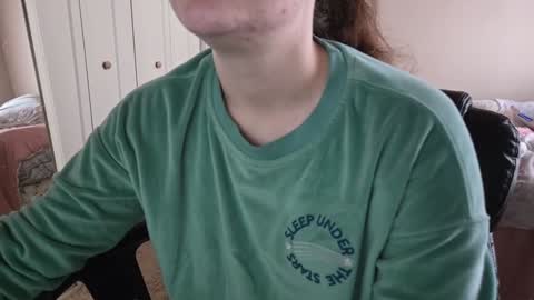 Snapshot of fuxkme_jen chatting on 12.22.24 fuxkme_jen online show from 12.22.24