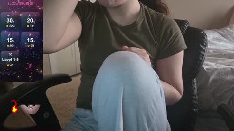 Snapshot of fuxkme_jen chatting on 01.10.25 fuxkme_jen online show from 01.10.25