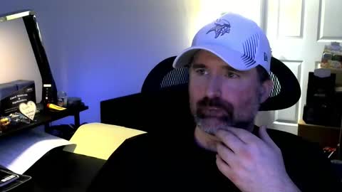 Snapshot of fuzz69_ chatting on 02.04.26 fuzz69_ online show from 02.04.26