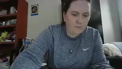 fuzzypeaches87 online show from 01.12.26