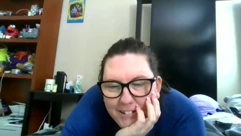 fuzzypeaches87 online show from 02.03.26