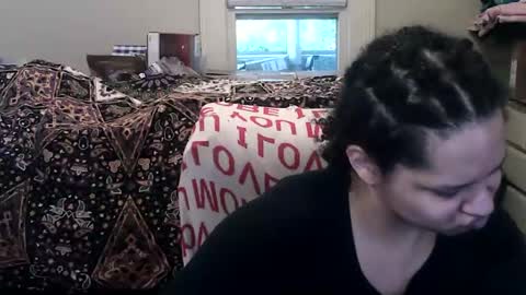 noturfae online show from 04.07.26