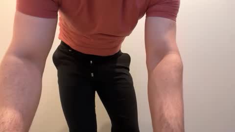 Snapshot of g7317754 chatting on 03.22.26 Horny32 online show from 03.22.26