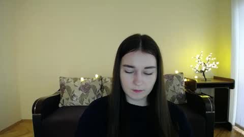 Jaklin online show from 02.04.25