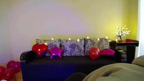 Jaklin online show from 02.12.25