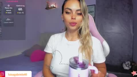 Snapshot of gabby_prieto chatting on 04.10.26 Gaby online show from 04.10.26