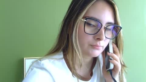 Gabriela Miller online show from 11.10.25