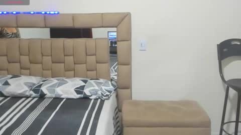 gabriela ponce online show from 11.25.25