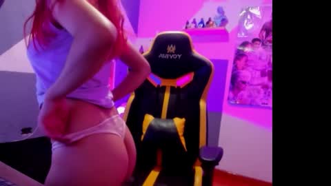 Snapshot of gabrielaa_castro chatting on 12.03.25 gabi online show from 12.03.25