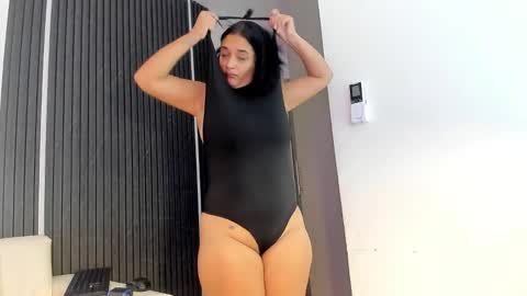 gabrielaa_miller_ online show from 11.19.25