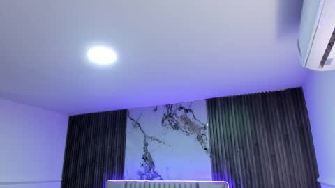 Gabriela Kassi online show from 09.17.25