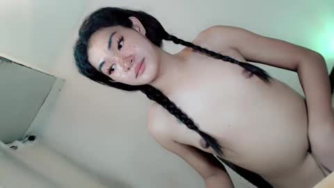 Snapshot of gabrielawantsyou chatting on 01.05.25 GABBY online show from 01.05.25