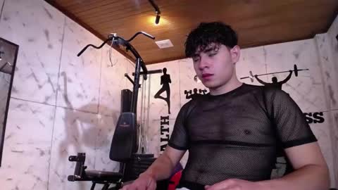 Snapshot of gabriell_ramirez_ chatting on 02.15.25 gabriell_ramirez_ online show from 02.15.25
