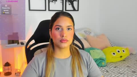 Snapshot of gabriella__tom chatting on 05.05.26 Gabriella online show from 05.05.26