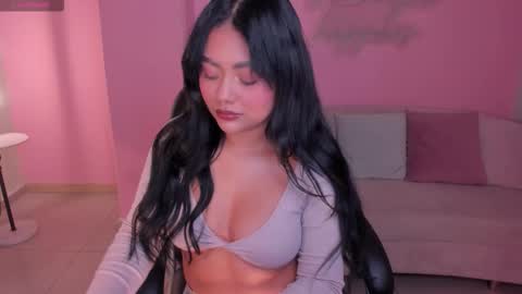 Gabriella Lee online show from 12.03.25