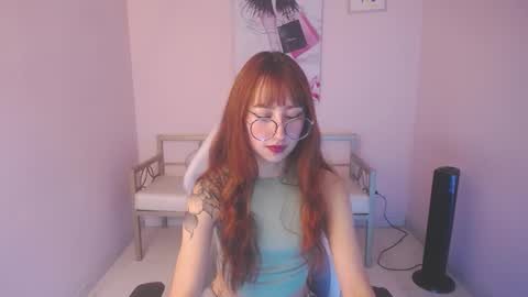 Snapshot of gaby_angel25 chatting on 10.03.25 ..          .. online show from 10.03.25