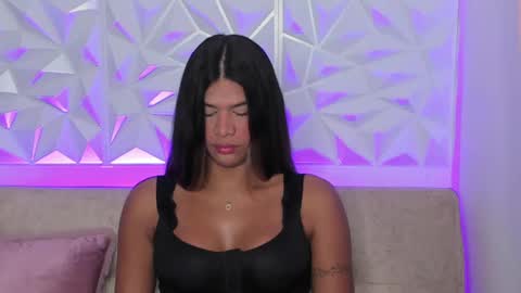 Snapshot of gaby_black_ chatting on 10.27.25 Gabriela online show from 10.27.25