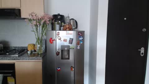 Gaby Blue online show from 09.18.25