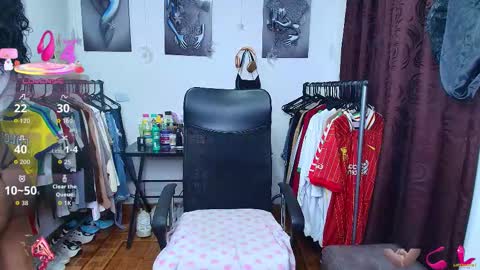 Snapshot of gaby_dams9 chatting on 02.02.26 GABY online show from 02.02.26