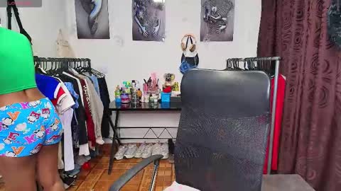 Snapshot of gaby_dams9 chatting on 02.13.26 GABY online show from 02.13.26