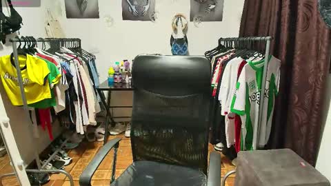 Snapshot of gaby_dams9 chatting on 02.22.26 GABY online show from 02.22.26