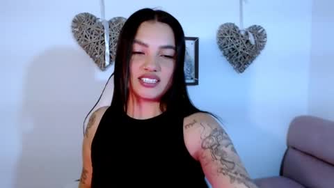 My name is Gabriela.. nice to meet you thumbs up please its very important to me online show from 04.17.26