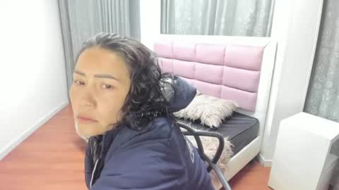Snapshot of gaby_trent chatting on 07.17.26 gabriela online show from 07.17.26