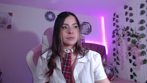 Snapshot of gaby_vandriel chatting on 12.17.24 GABRIELA online show from 12.17.24