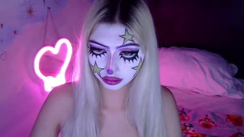 Snapshot of gabygumms chatting on 04.30.26 gabygumms online show from 04.30.26