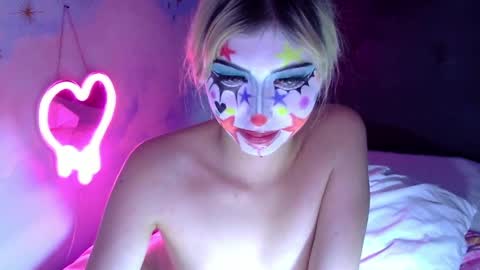 Snapshot of gabygumms chatting on 05.15.26 gabygumms online show from 05.15.26