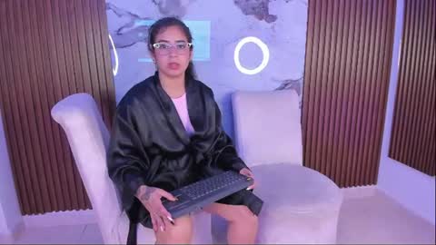 Snapshot of gabyhott_ chatting on 06.15.26 Gaby online show from 06.15.26