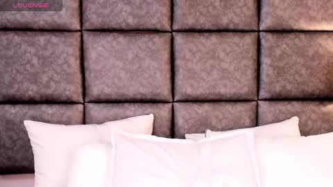     online show from 11.17.25