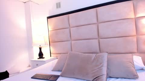 gabymoreau online show from 03.03.26