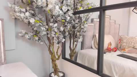 gabyyjones online show from 02.26.25