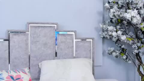 gabyyjones online show from 03.12.25