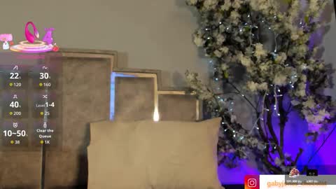 gabyyjones online show from 12.03.25