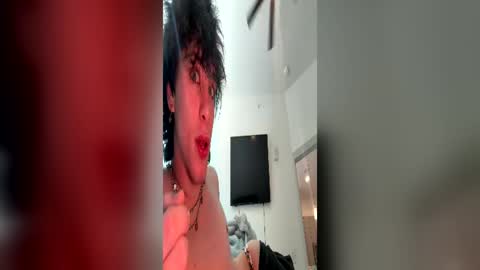 Snapshot of gaiboywill chatting on 06.25.26 gaiboywill online show from 06.25.26