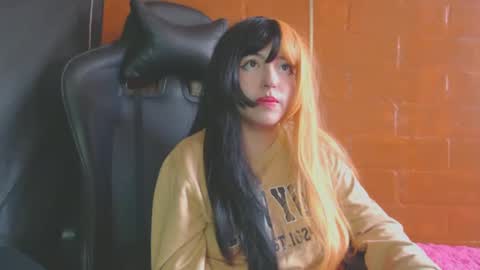 Kate 3 online show from 02.14.25