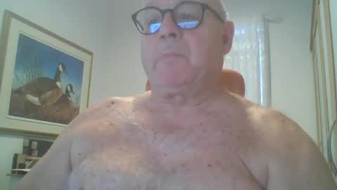 Snapshot of gamin68 chatting on 12.16.24 gamin68 online show from 12.16.24