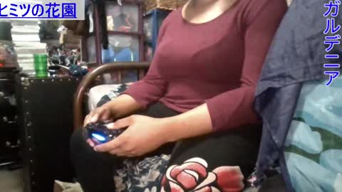 Snapshot of gardeniaspear chatting on 02.10.25 Gardenia online show from 02.10.25