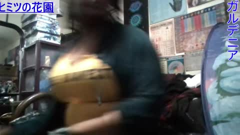 Snapshot of gardeniaspear chatting on 02.27.25 Gardenia online show from 02.27.25