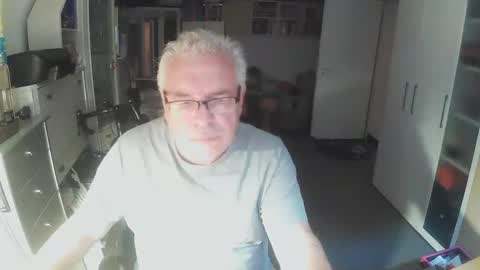 Snapshot of gargamil chatting on 10.13.25 gargamil online show from 10.13.25