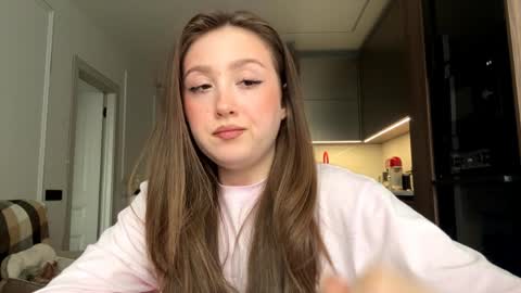 Mia  or just Mi online show from 04.08.26