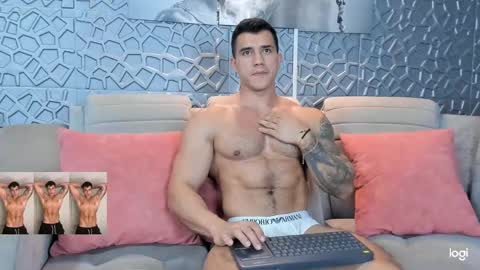 Snapshot of garret_alvin_ chatting on 12.23.24 Garret online show from 12.23.24